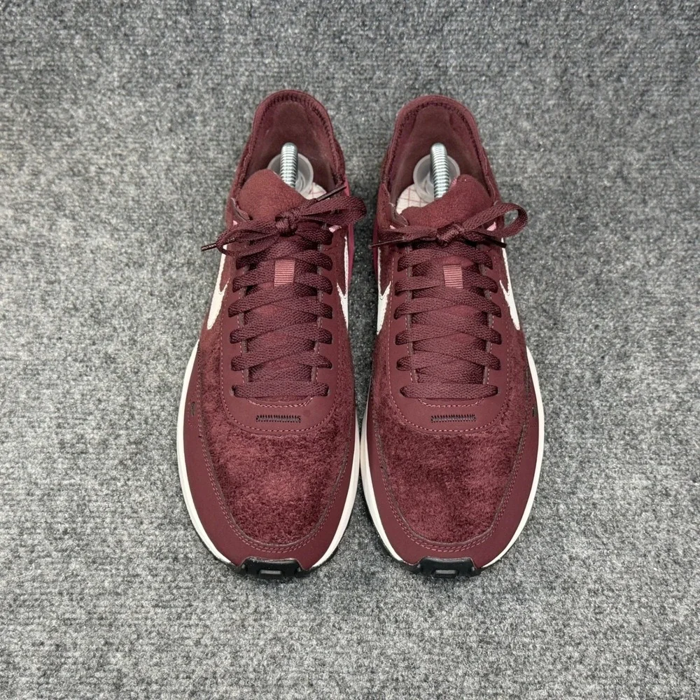 Nike Waffle One‎ SE Athletic Shoes Women's 10.5 Burgundy Crush Retro Run Running